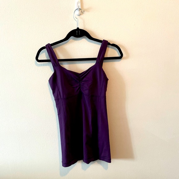 Lululemon Aria Tank II. Size 4 Color: Deep Zinfandel excellent condition - Picture 8 of 13